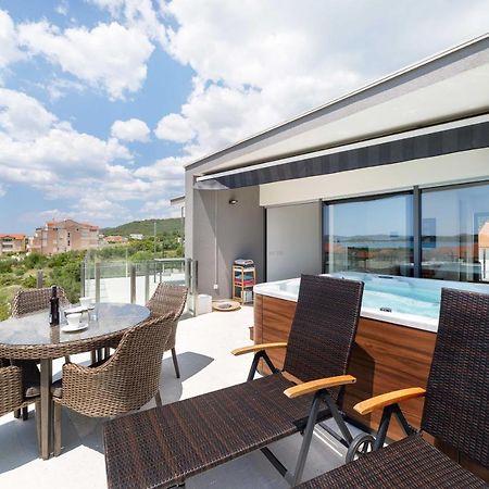 Villa Aliara Jacuzzi Apartment Vodice Ngoại thất bức ảnh