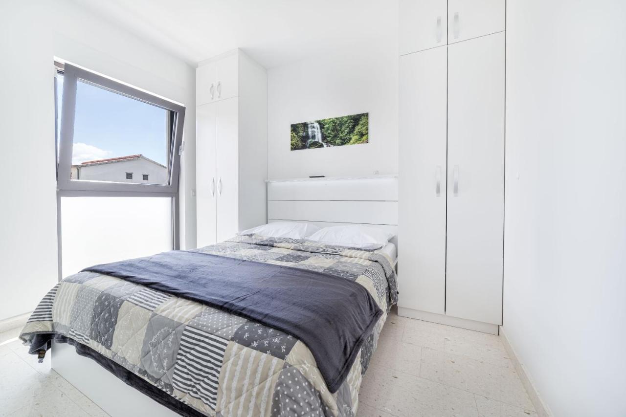 Villa Aliara Jacuzzi Apartment Vodice Ngoại thất bức ảnh