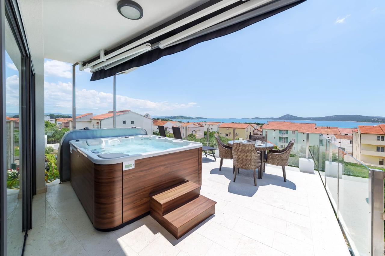 Villa Aliara Jacuzzi Apartment Vodice Ngoại thất bức ảnh